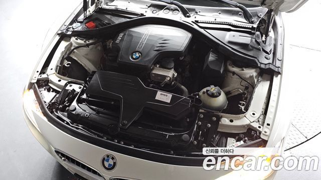 BMW 3-Series 2017 — photo 6