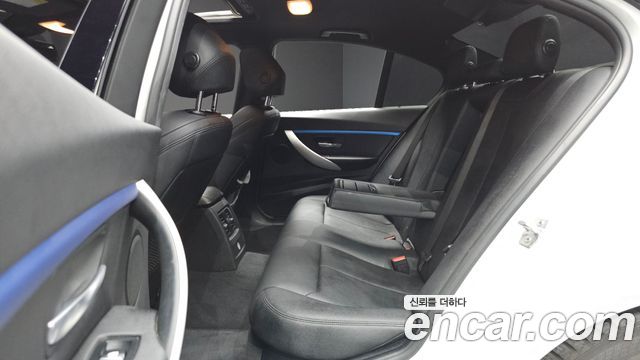BMW 3-Series 2017 — photo 17
