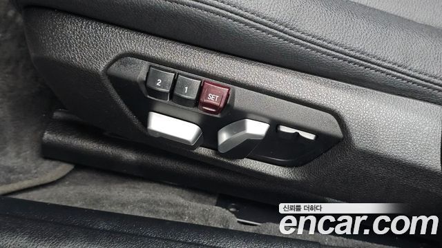 BMW 3-Series 2017 — photo 25