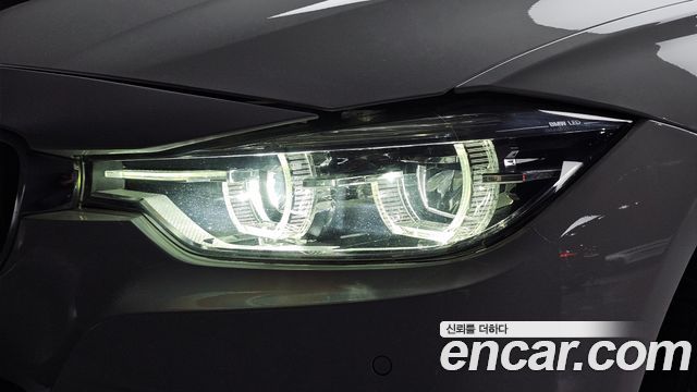 BMW 3-Series 2017 — photo 8