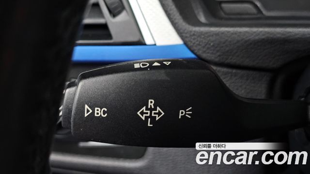 BMW 3-Series 2017 — photo 28