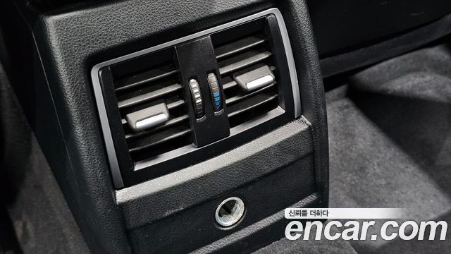 BMW 3-Series 2017 — photo 30