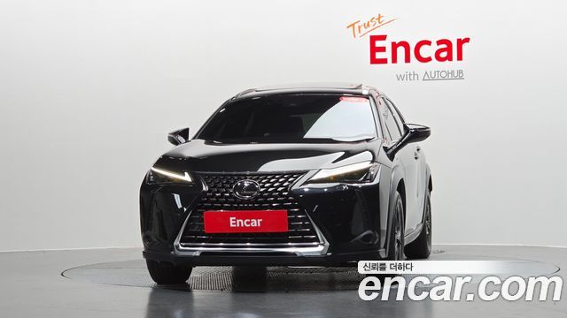 Lexus UX 2024 — photo 3