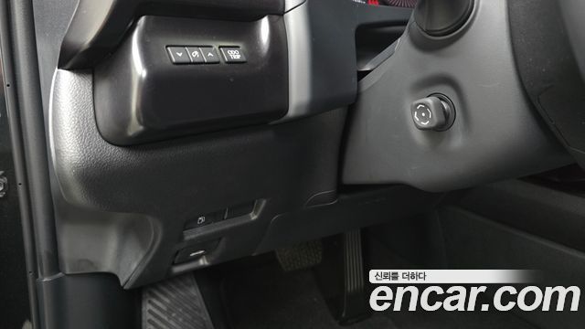Lexus UX 2024 — photo 23