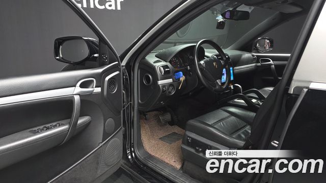 Porsche Cayenne 2008 — photo 10