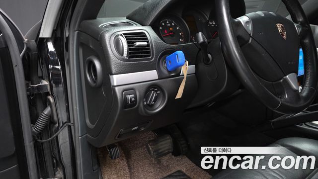 Porsche Cayenne 2008 — photo 13