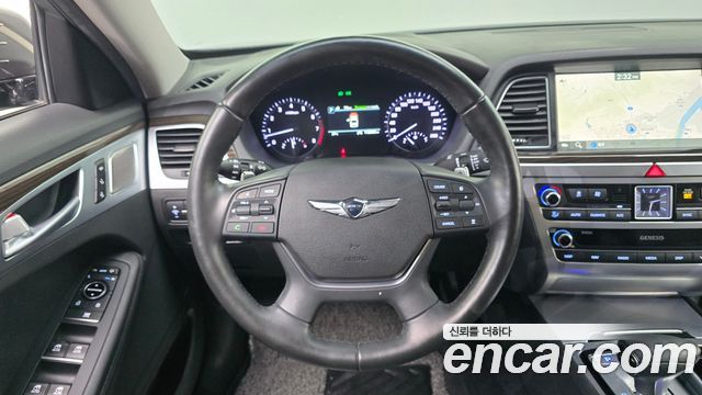 Genesis G80 2019 — photo 13