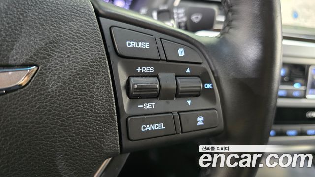 Genesis G80 2019 — photo 17