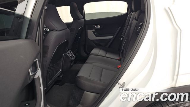 Polestar Polestar 2 2022 — photo 16