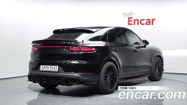 Porsche Cayenne 2020 — photo 2
