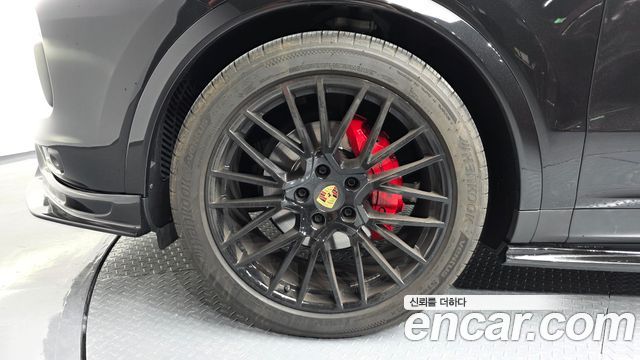 Porsche Cayenne 2020 — photo 5