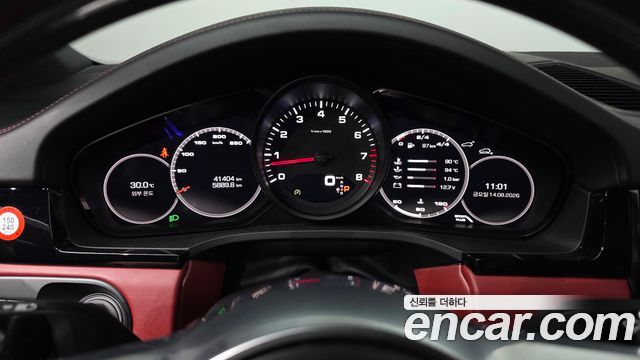 Porsche Cayenne 2020 — photo 8