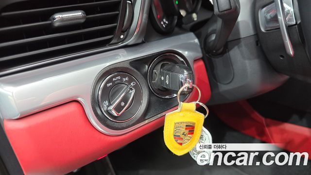 Porsche 911 2017 — photo 15