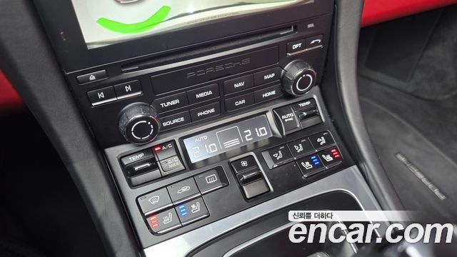 Porsche 911 2017 — photo 17