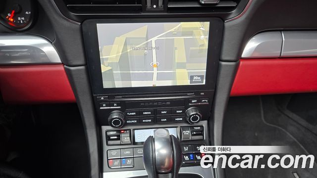 Porsche 911 2017 — photo 18