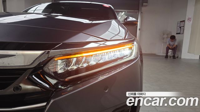 Honda Accord 2021 — photo 8
