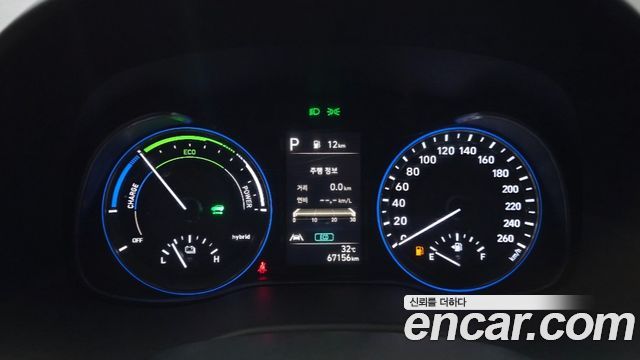 Hyundai Kona 2022 — photo 11