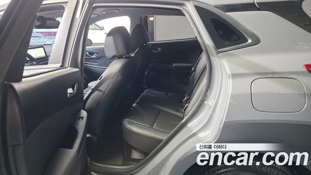 Hyundai Kona 2022 — photo 17