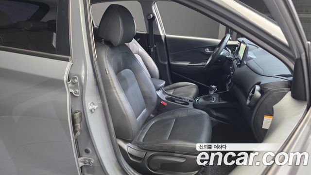 Hyundai Kona 2022 — photo 16