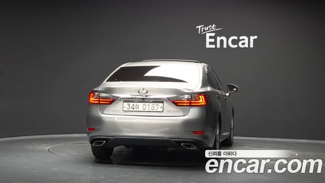 Lexus ES 2016 — photo 4