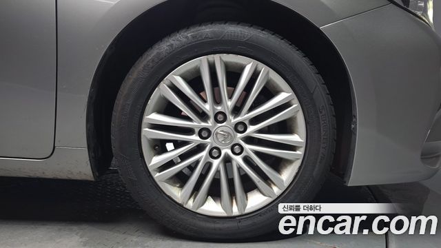Lexus ES 2016 — photo 5