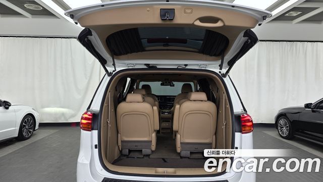 Kia Canival 2019 — photo 26