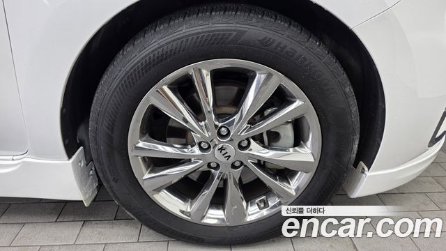 Kia Canival 2019 — photo 7