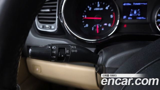 Kia Canival 2019 — photo 29