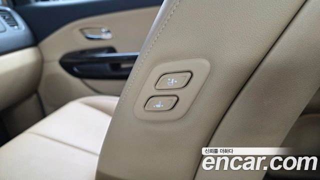 Kia Canival 2019 — photo 30