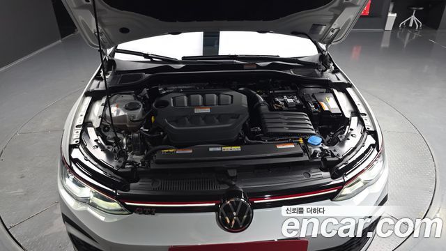 Volkswagen Golf 2024 — photo 6