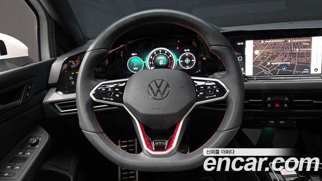 Volkswagen Golf 2024 — photo 13