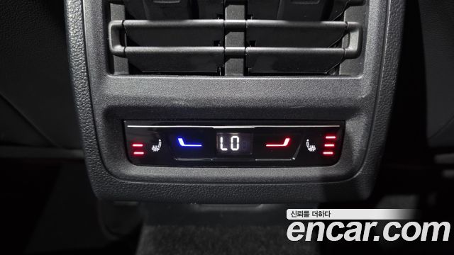 Volkswagen Golf 2024 — photo 19