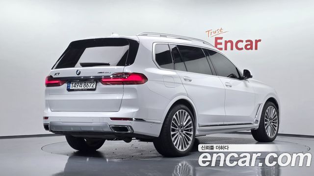 BMW X7 2021 — photo 2