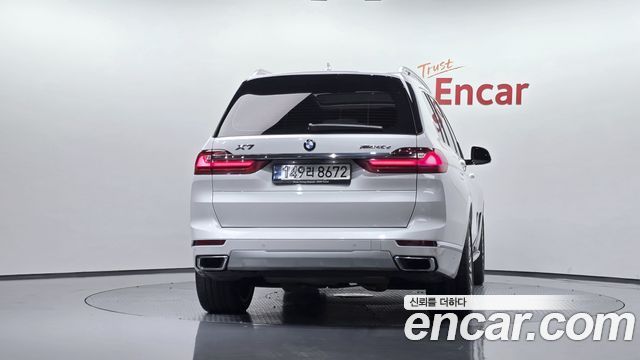 BMW X7 2021 — photo 4