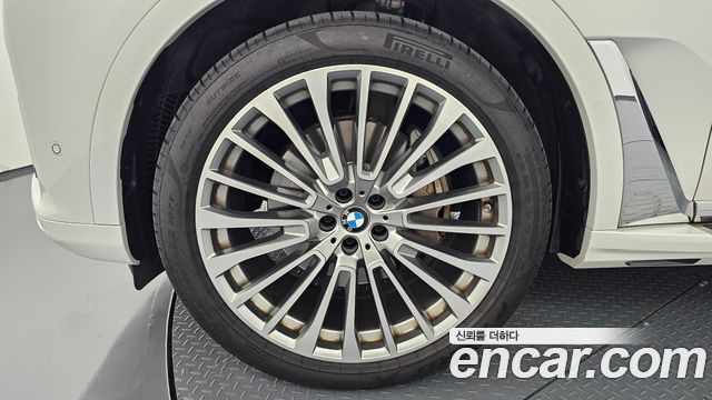 BMW X7 2021 — photo 5
