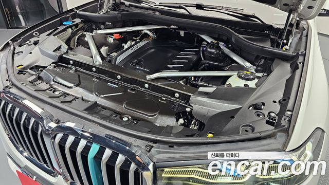 BMW X7 2021 — photo 6