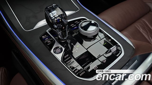 BMW X7 2021 — photo 12