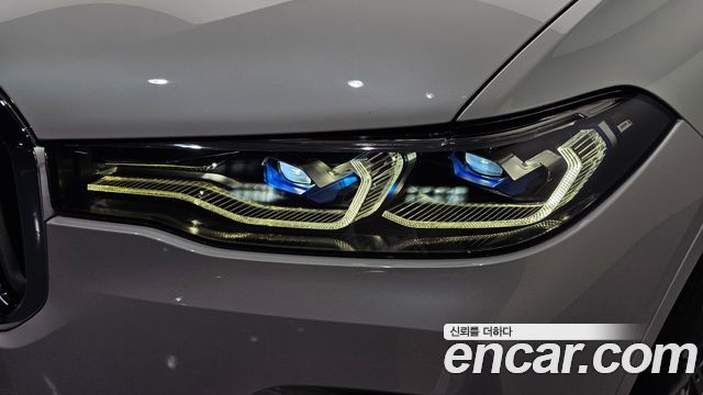 BMW X7 2021 — photo 8