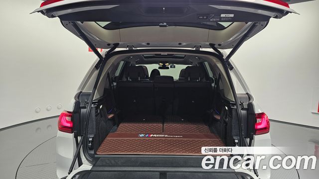 BMW X7 2021 — photo 38