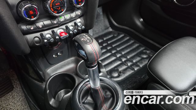 Mini Cooper 2019 — photo 12