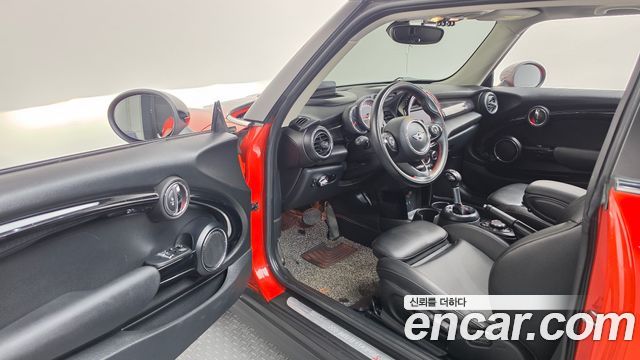 Mini Cooper 2019 — photo 13