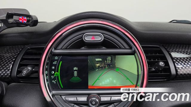 Mini Cooper 2019 — photo 20