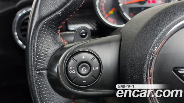 Mini Cooper 2019 — photo 23