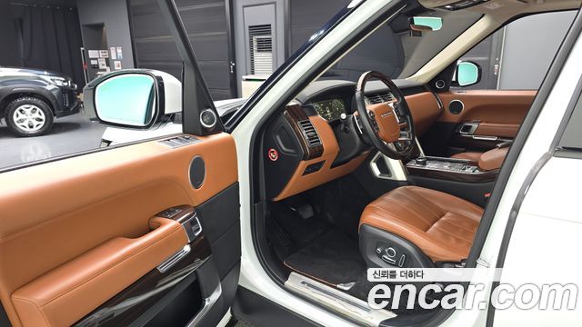 Land Rover Range Rover 2017 — photo 10