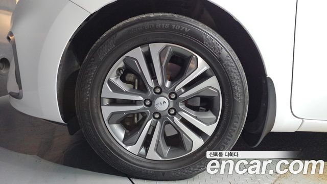 Kia Canival 2019 — photo 5