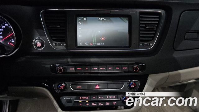 Kia Canival 2019 — photo 13