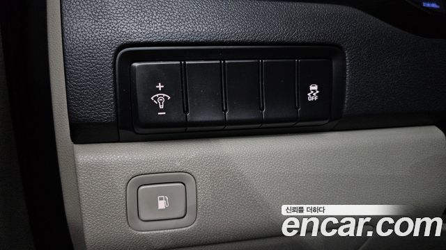 Kia Canival 2019 — photo 16