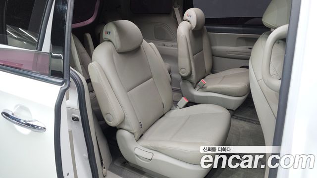 Kia Canival 2019 — photo 19