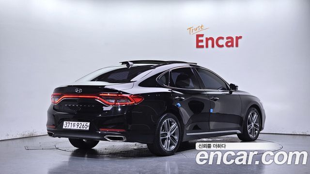 Hyundai Grandeur 2018 — photo 2