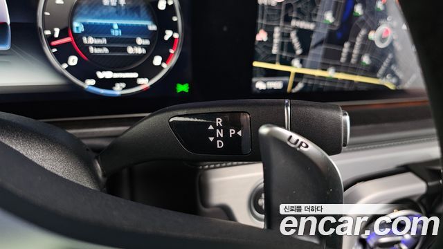 Mercedes-Benz G-Class 2024 — photo 12